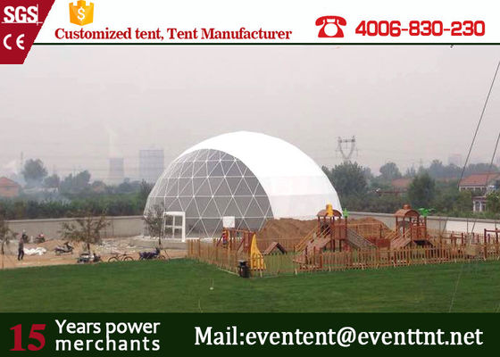 Chine Facile assemblez les grands diamètres extérieurs de la tente 45m de dôme avec la structure métallique fournisseur