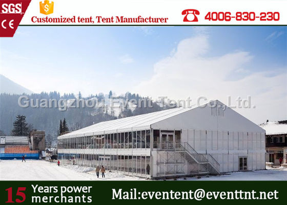 Chine Tente résistante de chapiteau avec la doublure de décoration, tente de deux étages avec les tuyaux forts de cadre fournisseur