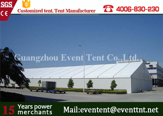 Chine Tissu fait sur commande professionnel de résistant à l'eau de tentes d'événement avec de doubles portes en verre d'oscillation fournisseur