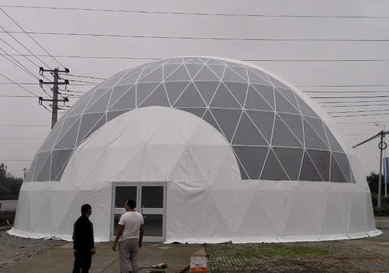 Chine Rond résistant/imperméable UV de tente d'abri de dôme formé avec le PVC a enduit le tissu de couverture fournisseur