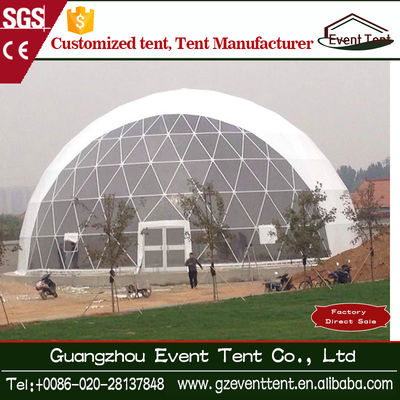 Chine Diamètre gonflable résistant 4-60m de tente de cadre en acier de tente de dôme géodésique de larme blanche fournisseur