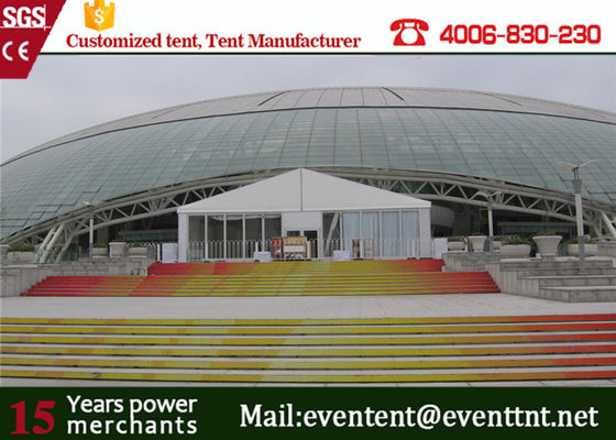 Chine Les tentes faites sur commande d'événement de largeur de 50 mètres colorent la structure en aluminium d'option pour des sports en plein air fournisseur