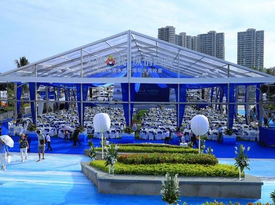 Chine Tente transparente anti-corrosive de mariage de la longue durée 20x40 avec le toit clair fournisseur