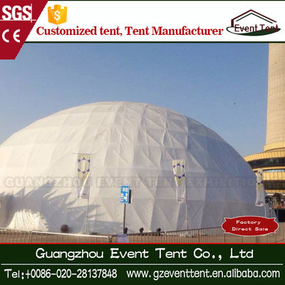 Chine Tentes extérieures de dôme de tentes d'auvent de salon commercial du diamètre 30m grandes, acier Q235 fournisseur